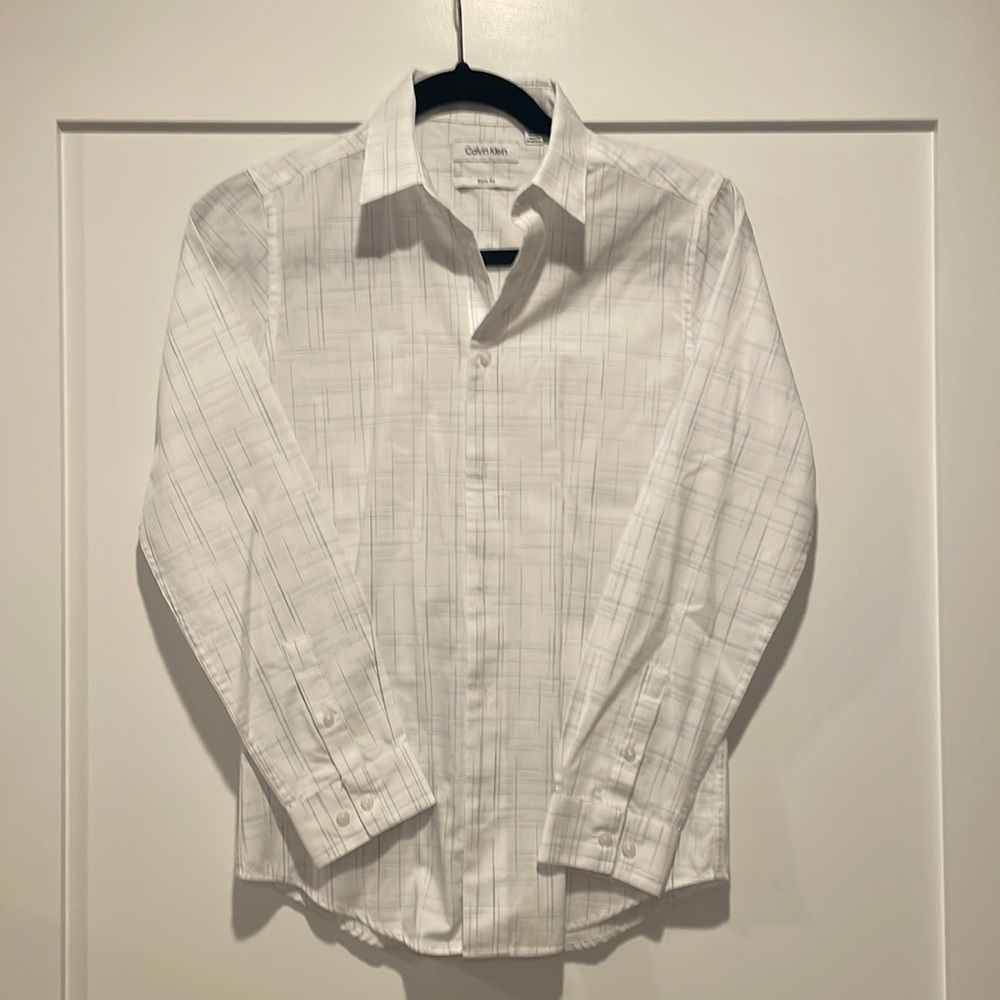 Boys Calvin Klein Slim Fit Dress Shirt - Size 14, like new.